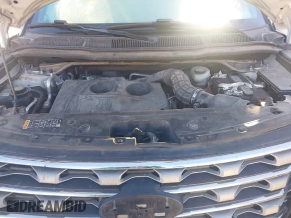 ✅ 2017 Ford Explorer XLT • VIN: 1FM5K8DH8HGA03550 • Lot: 43462149. Wystawiony na IAAI z przebiegiem 160 925 mil. Bezpłatny archiwum sprzedaży aukcyjnych z USA i szczegółowy raport historii pojazdu na DreamBid. Zdjęcie 10.