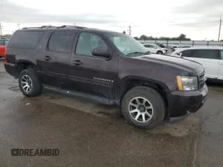 ✅ 2009 Chevrolet Suburban 1LT • VIN: 1GNFK26399R216639 • Lot: 70335104. Wystawiony na Copart z przebiegiem 179 321 mil. Bezpłatny archiwum sprzedaży aukcyjnych z USA i szczegółowy raport historii pojazdu na DreamBid. Zdjęcie 4.
