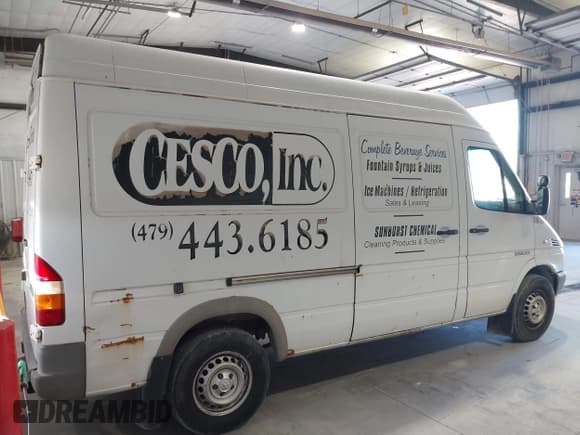 ✅ 2006 Dodge Sprinter • VIN: WD0PD644665943547 • Lot: 43910809. Listed on IAAI with 388,590 mi. Free auction sales archive from the USA and detailed vehicle history report at DreamBid. Image 4.