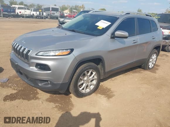 ✅ 2017 Jeep Cherokee Latitude • VIN: 1C4PJMCS5HW529744 • Лот: 43240997. Опубликован ранее на IAAI с пробегом 90 360 миль. Бесплатный доступ к архиву аукционных продаж из США и подробный отчёт об истории автомобиля на DreamBid. Изображение 2.