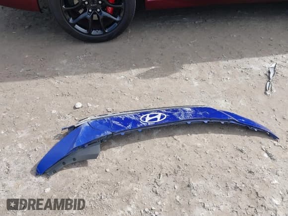 ✅ 2024 Hyundai Elantra SEL • VIN: KMHLM4DG6RU689091 • Lot: 43448185. Listed on IAAI with 33,460 mi. Free auction sales archive from the USA and detailed vehicle history report at DreamBid. Image 12.