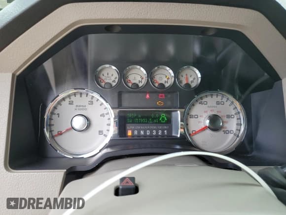 ✅ 2010 Ford F-350 XL • VIN: 1FTWW3BRXAEA14224 • Lot: 71810475. Wystawiony na Copart z przebiegiem 157 953 mil. Bezpłatny archiwum sprzedaży aukcyjnych z USA i szczegółowy raport historii pojazdu na DreamBid. Zdjęcie 9.