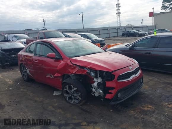✅ 2020 Kia Forte LXS • VIN: 3KPF24AD2LE252227 • Lot: 41555563. Wystawiony na IAAI z przebiegiem 78 201 mil. Bezpłatny archiwum sprzedaży aukcyjnych z USA i szczegółowy raport historii pojazdu na DreamBid. Zdjęcie 1.