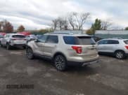 ✅ 2017 Ford Explorer Platinum • VIN: 1FM5K8HT1HGD51155 • Lot: 43648190. Wystawiony na IAAI z przebiegiem 113 686 mil. Bezpłatny archiwum sprzedaży aukcyjnych z USA i szczegółowy raport historii pojazdu na DreamBid. Zdjęcie 3.