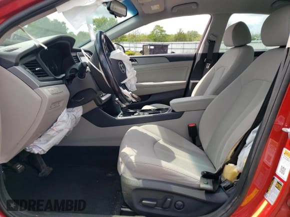 ✅ 2019 Hyundai Sonata Sport • VIN: 5NPE34AF2KH811229 • Лот: 68848985. Опубликован ранее на Copart с пробегом 115 521 миль. Бесплатный доступ к архиву аукционных продаж из США и подробный отчёт об истории автомобиля на DreamBid. Изображение 7.