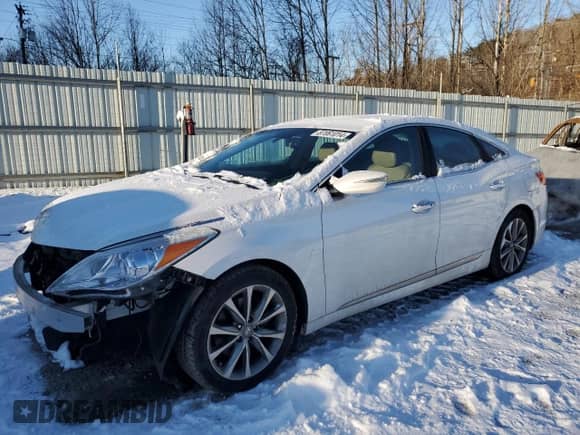 2016 Hyundai Azera z VIN KMHFG4JG4GA505841, wystawiony jako Copart lot #87061014 z przebiegiem 62 342 mil mil oraz Szkoda całkowita • Salvage title. Historia ofert i sprzedaży dostępna na DreamBid. Obrazek 1.