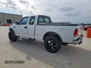 ✅ 2000 Ford F-150 XL • VIN: 1FTRX18L7YNB50273 • Lot: 70456245. Wystawiony na Copart z przebiegiem Nie podano. Bezpłatny archiwum sprzedaży aukcyjnych z USA i szczegółowy raport historii pojazdu na DreamBid. Zdjęcie 2.