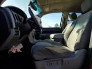 ✅ 2012 Toyota Tundra • VIN: 5TFRM5F17CX042167 • Лот: 89506335. Опубликован ранее на Copart с пробегом 286 221 миль. Бесплатный доступ к архиву аукционных продаж из США и подробный отчёт об истории автомобиля на DreamBid. Изображение 7.