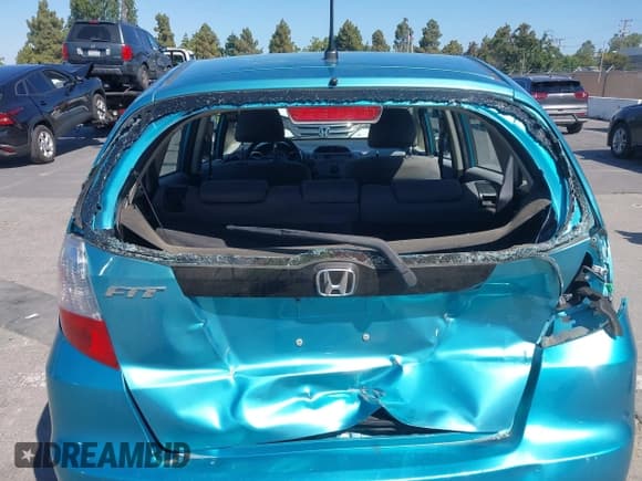 ✅ 2012 Honda Fit • VIN: JHMGE8H39CC014669 • Лот: 42604851. Опубликован ранее на IAAI с пробегом 107 952 миль. Бесплатный доступ к архиву аукционных продаж из США и подробный отчёт об истории автомобиля на DreamBid. Изображение 6.