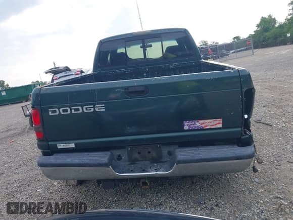 ✅ 2001 Dodge 1500 • VIN: 3B7HC13Z01G782338 • Lot: 42758085. Listed on IAAI with 116,810 mi. Free auction sales archive from the USA and detailed vehicle history report at DreamBid. Image 17.