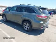 ✅ 2014 Toyota Highlander XLE • VIN: 5TDKKRFH2ES012059 • Lot: 42887594. Wystawiony na IAAI z przebiegiem 142 169 mil. Bezpłatny archiwum sprzedaży aukcyjnych z USA i szczegółowy raport historii pojazdu na DreamBid. Zdjęcie 3.