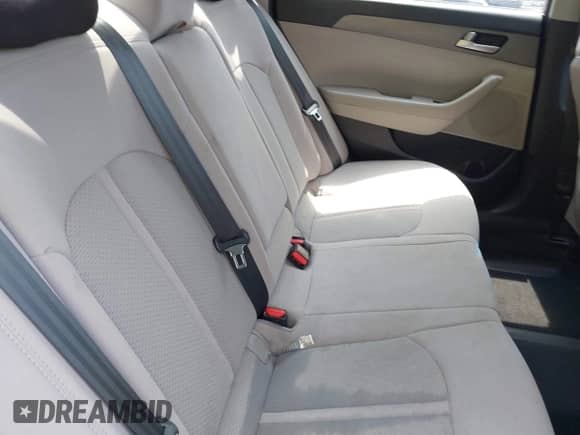 2016 Hyundai Sonata 2.4L z VIN 5NPE24AF0GH395112, wystawiony jako IAAI lot #42568193 z przebiegiem 103 612 mil mil oraz . Historia ofert i sprzedaży dostępna na DreamBid. Obrazek 8.