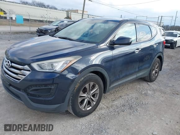 ✅ 2014 Hyundai Santa Fe • VIN: 5XYZT3LB7EG189552 • Lot: 43918628. Listed on IAAI with 88,569 mi. Free auction sales archive from the USA and detailed vehicle history report at DreamBid. Image 2.