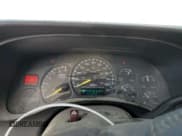 ✅ 1999 GMC Sierra 1500 SLE • VIN: 2GTEK19T5X1512872 • Лот: 65164465. Опубликован ранее на Copart с пробегом 163 220 миль. Бесплатный доступ к архиву аукционных продаж из США и подробный отчёт об истории автомобиля на DreamBid. Изображение 9.