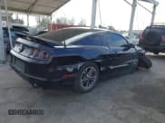 ✅ 2014 Ford Mustang V6 • VIN: 1ZVBP8AM1E5285027 • Lot: 43343295. Wystawiony na IAAI z przebiegiem 83 979 mil. Bezpłatny archiwum sprzedaży aukcyjnych z USA i szczegółowy raport historii pojazdu na DreamBid. Zdjęcie 4.
