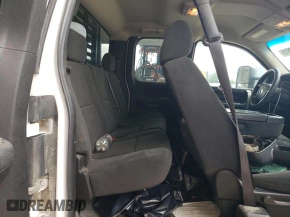 ✅ 2008 Chevrolet Silverado 2500HD 1LT • VIN: 1GCHK29K48E171457 • Lot: 59769815. Wystawiony na Copart z przebiegiem 166 084 mil. Bezpłatny archiwum sprzedaży aukcyjnych z USA i szczegółowy raport historii pojazdu na DreamBid. Zdjęcie 10.