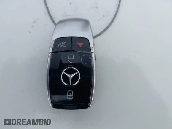 ✅ 2017 Mercedes-Benz E 300 Luxury • VIN: WDDZF4KB1HA099158 • Lot: 43743509. Wystawiony na IAAI z przebiegiem Nie podano. Bezpłatny archiwum sprzedaży aukcyjnych z USA i szczegółowy raport historii pojazdu na DreamBid. Zdjęcie 11.