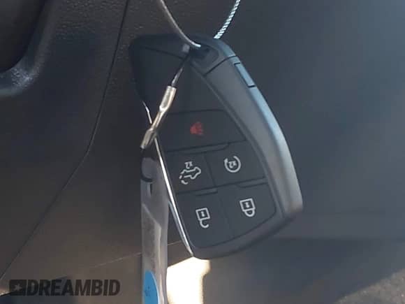 2026 Chevrolet Silverado 1500 LT z VIN 3GCUKDED5TG130130, wystawiony jako IAAI lot #43613368 z przebiegiem 3 302 mil mil oraz . Historia ofert i sprzedaży dostępna na DreamBid. Obrazek 11.