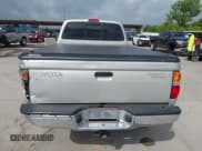 ✅ 2002 Toyota Tacoma PreRunner • VIN: 5TESN92N62Z024703 • Lot: 42511872. Listed on IAAI with 287,828 mi. Free auction sales archive from the USA and detailed vehicle history report at DreamBid. Image 16.