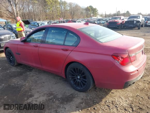 ✅ 2014 BMW 7 Series 750i xDrive • VIN: WBAYB6C55ED224496 • Lot: 41471012. Wystawiony na IAAI z przebiegiem 131 851 mil. Bezpłatny archiwum sprzedaży aukcyjnych z USA i szczegółowy raport historii pojazdu na DreamBid. Zdjęcie 14.