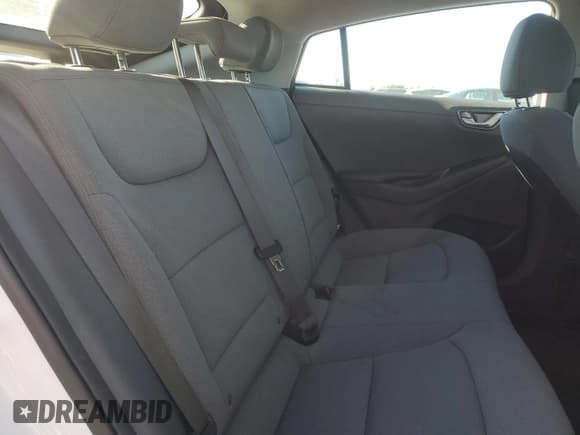 ✅ 2021 Hyundai Ioniq Blue • VIN: KMHC65LCXMU245302 • Lot: 88247775. Wystawiony na Copart z przebiegiem 65 161 mil. Bezpłatny archiwum sprzedaży aukcyjnych z USA i szczegółowy raport historii pojazdu na DreamBid. Zdjęcie 11.