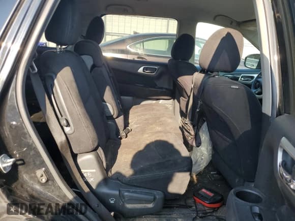 ✅ 2016 Nissan Pathfinder SV • VIN: 5N1AR2MN5GC646330 • Lot: 69516555. Listed on Copart with 137,364 mi. Free auction sales archive from the USA and detailed vehicle history report at DreamBid. Image 11.