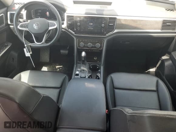 ✅ 2023 Volkswagen Atlas SE • VIN: 1V2KR2CAXPC543085 • Lot: 57314235. Listed on Copart with 28,358 mi. Free auction sales archive from the USA and detailed vehicle history report at DreamBid. Image 8.