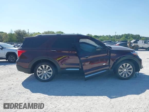 ✅ 2022 Ford Explorer King Ranch • VIN: 1FM5K7LC0NGA90372 • Лот: 42063738. Опубликован ранее на IAAI с пробегом 30 435 миль. Бесплатный доступ к архиву аукционных продаж из США и подробный отчёт об истории автомобиля на DreamBid. Изображение 14.