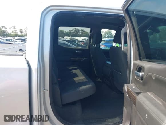 ✅ 2021 Chevrolet Silverado 1500 RST • VIN: 3GCUYEET4MG138815 • Лот: 42894441. Опубликован ранее на IAAI с пробегом 77 700 миль. Бесплатный доступ к архиву аукционных продаж из США и подробный отчёт об истории автомобиля на DreamBid. Изображение 8.