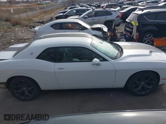 ✅ 2017 Dodge Challenger SXT • VIN: 2C3CDZAG6HH574258 • Lot: 43774737. Listed on IAAI with 114,214 mi. Free auction sales archive from the USA and detailed vehicle history report at DreamBid. Image 14.
