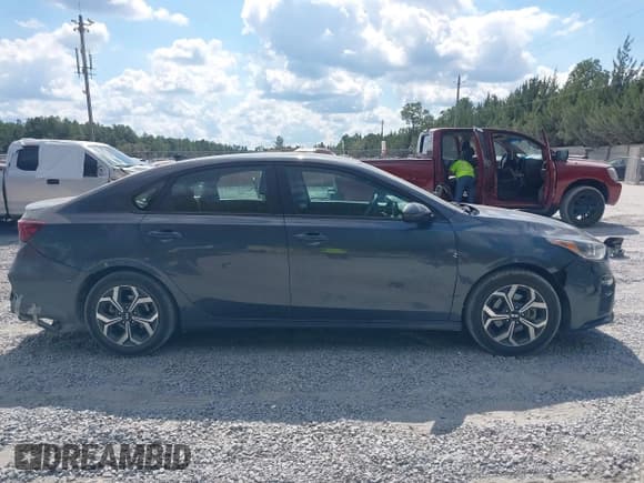 ✅ 2021 Kia Forte LXS • VIN: 3KPF24AD3ME265151 • Лот: 43467207. Опубликован ранее на IAAI с пробегом 50 997 миль. Бесплатный доступ к архиву аукционных продаж из США и подробный отчёт об истории автомобиля на DreamBid. Изображение 13.