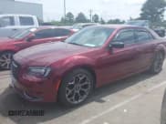 ✅ 2018 Chrysler 300 Touring L • VIN: 2C3CCAAGXJH275057 • Лот: 42945101. Опубликован ранее на IAAI с пробегом Не указан. Бесплатный доступ к архиву аукционных продаж из США и подробный отчёт об истории автомобиля на DreamBid. Изображение 18.