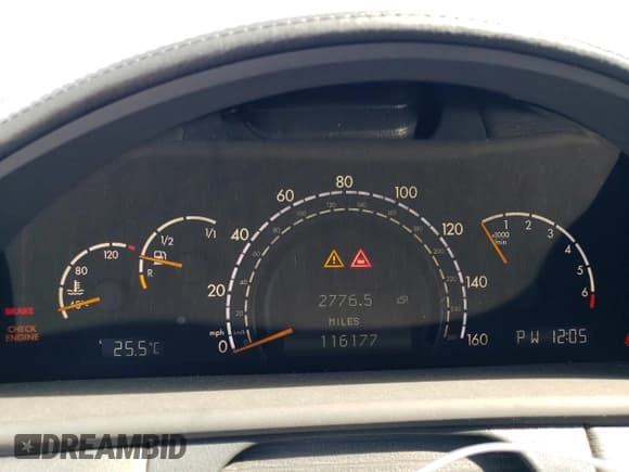 ✅ 2002 Mercedes-Benz CL 500/600 • VIN: WDBPJ75J92A023181 • Lot: 64319274. Wystawiony na Copart z przebiegiem 116 177 mil. Bezpłatny archiwum sprzedaży aukcyjnych z USA i szczegółowy raport historii pojazdu na DreamBid. Zdjęcie 9.