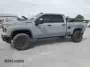 2024 Chevrolet Silverado 2500HD ZR2 с VIN 1GC4YYEY0RF379745, выставлен на аукционе Copart как лот 53571665 с пробегом 4 077 миль миль и Списание • Salvage title. История ставок и продаж доступна на DreamBid. Изображение 1.