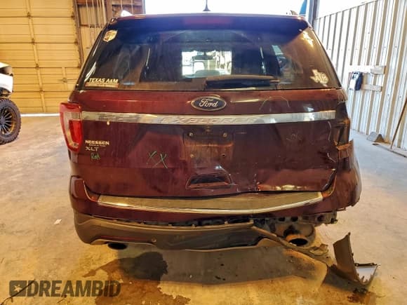 ✅ 2018 Ford Explorer XLT • VIN: 1FM5K7D88JGB17242 • Lot: 94464765. Listed on Copart with 160,751 mi. Free auction sales archive from the USA and detailed vehicle history report at DreamBid. Image 6.