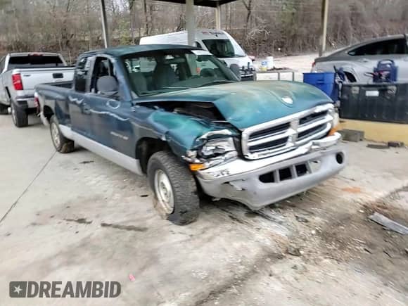 1998 Dodge Dakota SLT z VIN 1B7GL22Y9WS688713, wystawiony jako Copart lot #44952955 z przebiegiem 106 102 mil mil oraz Szkoda całkowita • Salvage title. Historia ofert i sprzedaży dostępna na DreamBid. Obrazek 11.