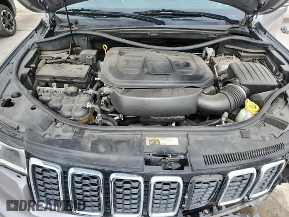 ✅ 2019 Jeep Grand Cherokee Limited • VIN: 1C4RJEBG3KC731034 • Lot: 83838755. Wystawiony na Copart z przebiegiem 103 334 mil. Bezpłatny archiwum sprzedaży aukcyjnych z USA i szczegółowy raport historii pojazdu na DreamBid. Zdjęcie 12.