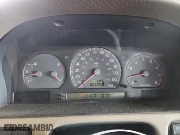 ✅ 2000 Volvo V70 • VIN: YV1LW61J3Y2636525 • Lot: 92636735. Wystawiony na Copart z przebiegiem 205 952 mil. Bezpłatny archiwum sprzedaży aukcyjnych z USA i szczegółowy raport historii pojazdu na DreamBid. Zdjęcie 9.