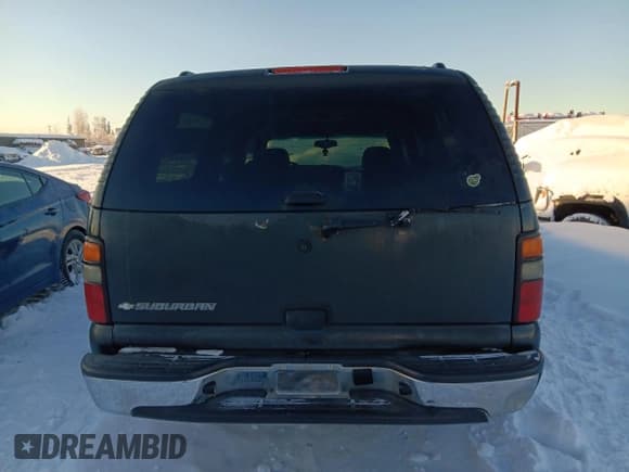 ✅ 2006 Chevrolet Suburban LS • VIN: 1GNFK16Z96J151722 • Лот: 42235055. Опубликован ранее на Copart с пробегом 256 910 миль. Бесплатный доступ к архиву аукционных продаж из США и подробный отчёт об истории автомобиля на DreamBid. Изображение 6.
