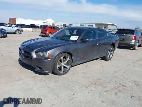 2014 Dodge Charger SXT with VIN 2C3CDXHG2EH256675, listed as a IAAI auction lot 41278616 with 139,709 mi miles and . Bid and sale history available at DreamBid. Image 17.