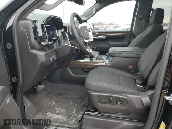 ✅ 2024 Chevrolet Silverado 1500 RST • VIN: 1GCUDEED5RZ397373 • Лот: 51475555. Опубликован ранее на Copart с пробегом 10 224 миль. Бесплатный доступ к архиву аукционных продаж из США и подробный отчёт об истории автомобиля на DreamBid. Изображение 7.