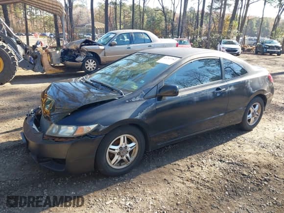 ✅ 2010 Honda Civic LX • VIN: 2HGFG1B63AH517322 • Lot: 43797782. Wystawiony na IAAI z przebiegiem 157 817 mil. Bezpłatny archiwum sprzedaży aukcyjnych z USA i szczegółowy raport historii pojazdu na DreamBid. Zdjęcie 2.