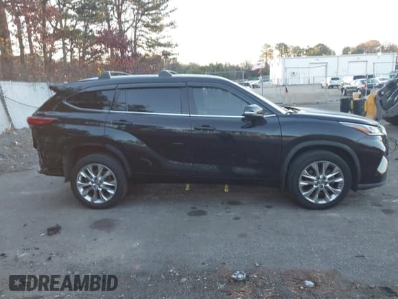 ✅ 2020 Toyota Highlander Limited • VIN: 5TDDZRBH2LS055789 • Lot: 43784971. Wystawiony na IAAI z przebiegiem 77 542 mil. Bezpłatny archiwum sprzedaży aukcyjnych z USA i szczegółowy raport historii pojazdu na DreamBid. Zdjęcie 14.