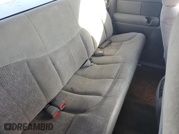 ✅ 2000 Chevrolet Silverado 1500 LS • VIN: 2GCEK19T3Y1259942 • Лот: 74614084. Опубликован ранее на Copart с пробегом 163 753 миль. Бесплатный доступ к архиву аукционных продаж из США и подробный отчёт об истории автомобиля на DreamBid. Изображение 10.