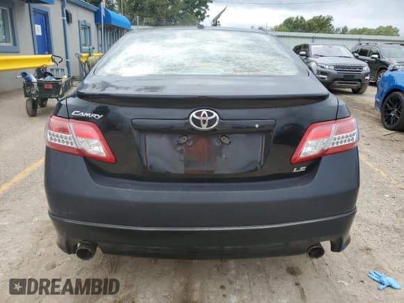 ✅ 2011 Toyota Camry LE • VIN: 4T1BK3EK7BU117953 • Lot: 70860485. Wystawiony na Copart z przebiegiem Nie podano. Bezpłatny archiwum sprzedaży aukcyjnych z USA i szczegółowy raport historii pojazdu na DreamBid. Zdjęcie 6.