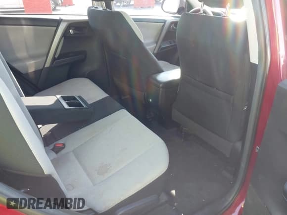 ✅ 2018 Toyota RAV4 XLE • VIN: 2T3WFREV8JW493988 • Lot: 43527256. Listed on IAAI with 104,333 mi. Free auction sales archive from the USA and detailed vehicle history report at DreamBid. Image 8.