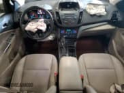 ✅ 2018 Ford Escape SE • VIN: 1FMCU9GD0JUA28062 • Лот: 90302305. Опубликован ранее на Copart с пробегом 107 890 миль. Бесплатный доступ к архиву аукционных продаж из США и подробный отчёт об истории автомобиля на DreamBid. Изображение 8.