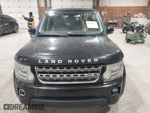 ✅ 2015 Land Rover LR4 HSE • VIN: SALAG2V68FA750668 • Lot: 41874827. Listed on IAAI with 125,285 mi. Free auction sales archive from the USA and detailed vehicle history report at DreamBid. Image 12.