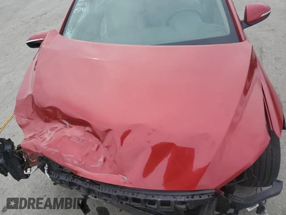 ✅ 2017 Hyundai Elantra SE • VIN: 5NPD84LF8HH148123 • Lot: 82147095. Listed on Copart with 48,066 mi. Free auction sales archive from the USA and detailed vehicle history report at DreamBid. Image 11.