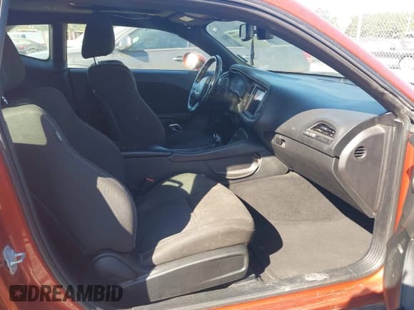 ✅ 2020 Dodge Challenger GT • VIN: 2C3CDZJG7LH181829 • Лот: 43522519. Опубликован ранее на IAAI с пробегом 103 644 миль. Бесплатный доступ к архиву аукционных продаж из США и подробный отчёт об истории автомобиля на DreamBid. Изображение 5.